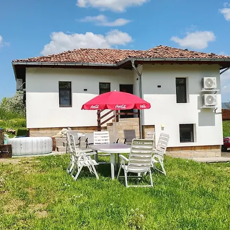 Ferienhaus Bachvarov House бъчваровата къща *