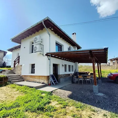 Bachvarov House бъчваровата къща Semesterbostad *
